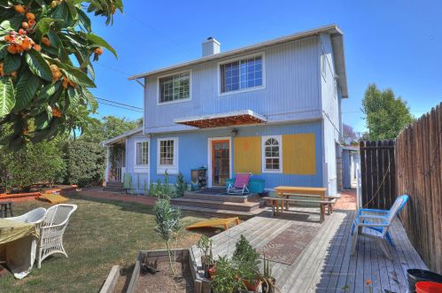 721 Victoria St, Santa Barbara, CA 93101-4230