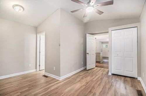 484 Fairlane Cir, Atlanta GA  30331-1508 exterior