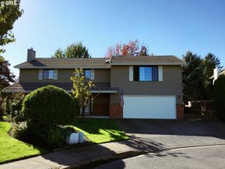 851 Marilyn Ct, Springfield, OR 97477-3648