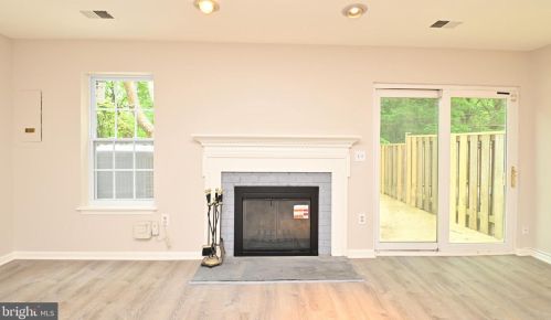 7803 Wintercress Ln, Springfield VA  22152-3842 exterior