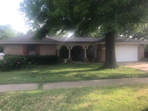 1317 Banner Ave, Edmond, OK 73013-6344