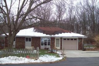 16176 Strawberry Rd, Union Grove, IL 61270-9565