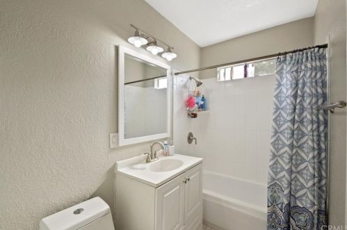 3223 Stonybrook Dr, Anaheim CA  92804-3023 exterior