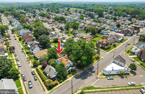 887 Lalor St, Trenton NJ  08610-6558 exterior