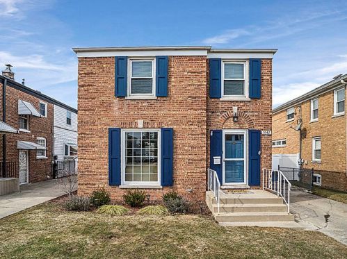 5542 Osceola Ave, Chicago, IL 60656-1751
