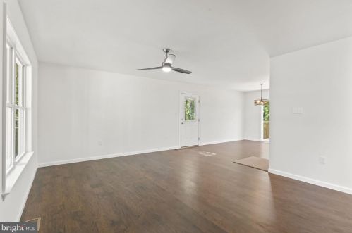 1021 Chestnut Ave, Mineral, VA 23117-4992