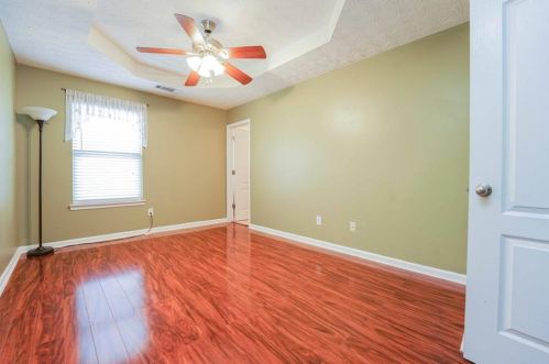 6206 Ellenwood Dr, Rex GA 30273-5046 exterior