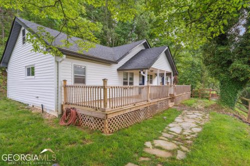 523 Pantertown Cir, Mineral Bluff, GA 30559-2016