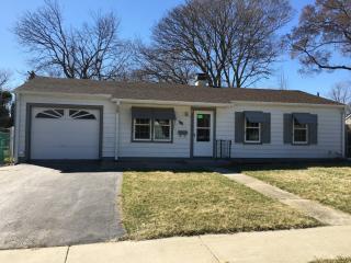 630 Iola Ave, Romeoville IL  60446-1217 exterior
