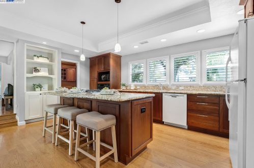 414 Amaral Cir, Pleasanton, CA 94566-7134