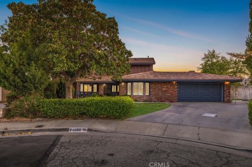 42801 16th Pl, Lancaster, CA 93534-6270
