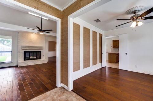 2220 Old Mill Rd, Carrollton, TX 75007-5926