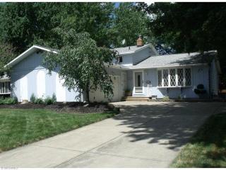 21994 Cricket Ln, Cleveland OH  44131-5125 exterior