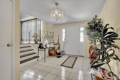 51 Stevens Ave, Old Bridge, NJ 08857-2244