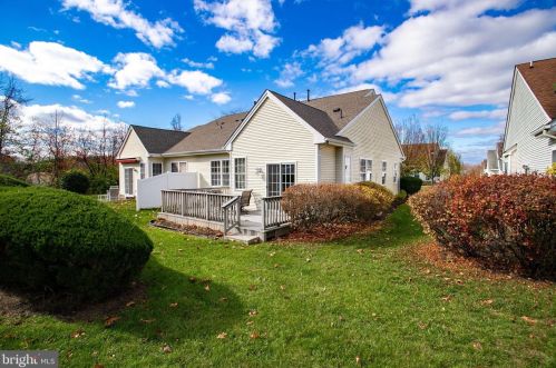 173 Meadowlark Dr, Trenton NJ  08690-3545 exterior