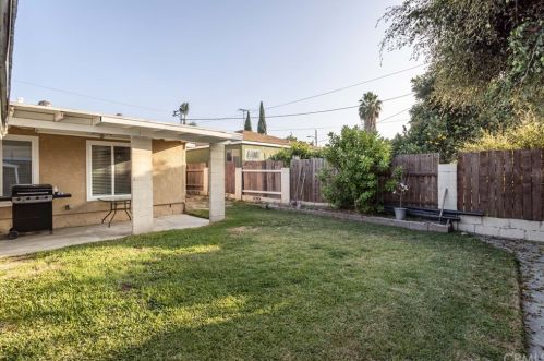 13249 Laureldale Ave, Downey, CA 90242-5140