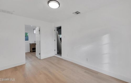 3096 Reservoir Dr, Simi Valley CA  93065-1001 exterior