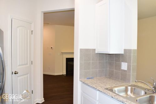 42 Chastain Cir, Newnan GA  30263-8601 exterior