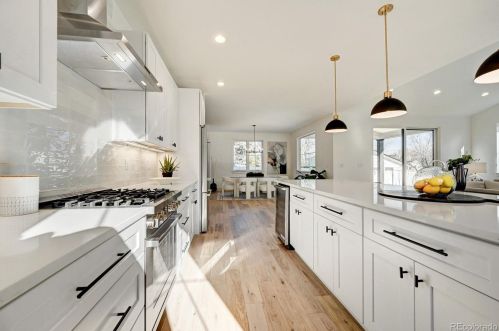 2712 Pennsylvania St, Englewood CO  80113-1644 exterior