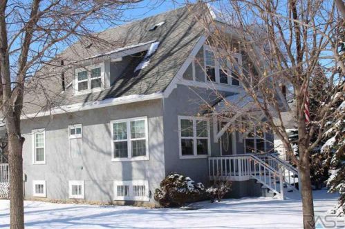 301 Leslie Ave, Oldham, SD 57051-2118