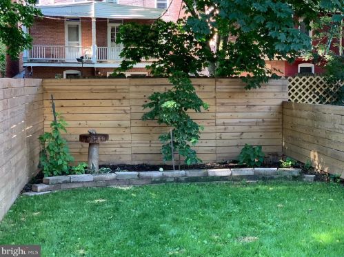 554 Spruce St, Lancaster PA  17603-3353 exterior