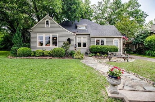 306 Harbin Ave, Waxahachie, TX 75165-2444