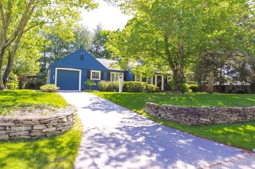144 Sweetfern Rd, Warwick, RI 02888-5435