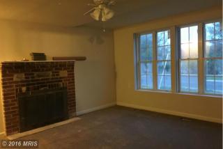 9315 Stewartown Rd, Gaithersburg MD  20879-1454 exterior