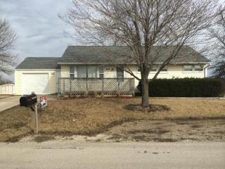 619 1st St, Alpha, IL 61413-9797
