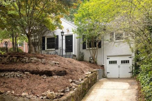562 Harold Ave, Atlanta GA  30307-1790 exterior