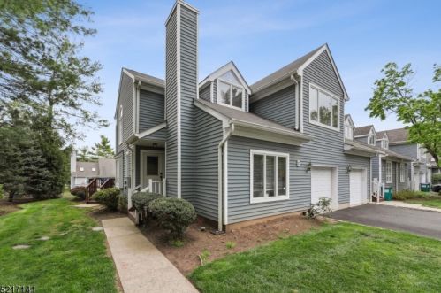 2 Meadowview Ln, Berkeley Heights, NJ 07922-1369