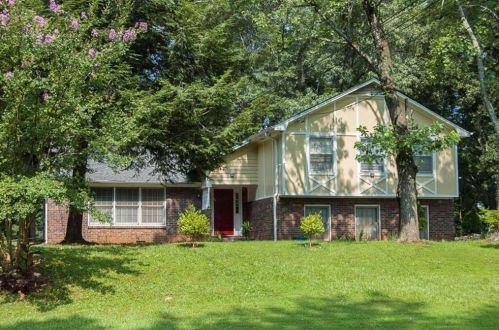 429 Rue Andeleys, Stone Mountain, GA 30083-4503