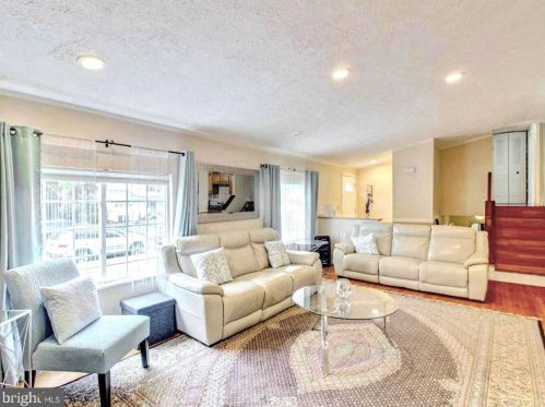 8740 Cold Plain Ct, Springfield, VA 22153-2422