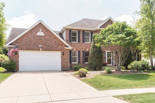 1156 Bristol Dr, Sycamore, IL 60178-3269