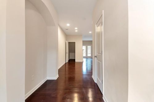 5149 Madeline Pl, Stone Mountain, GA 30083-1623