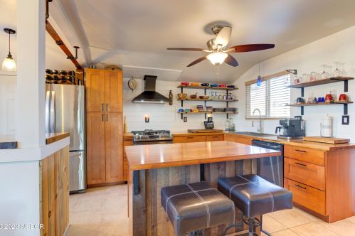 3003 Montano Dr, Santa Maria, CA 93455-2009