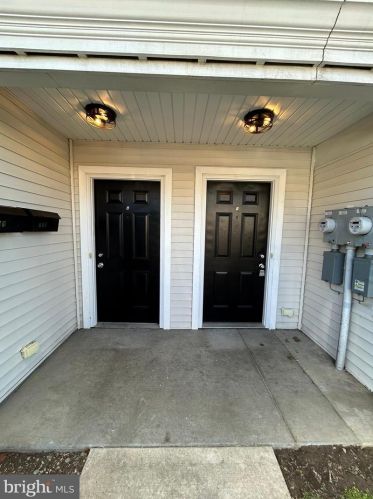 123 New Rose St, Trenton, NJ 08618-3807