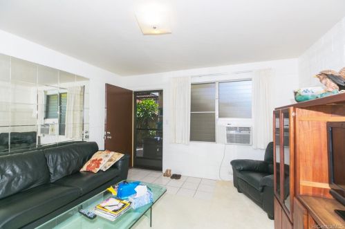 940 Punahou St, Honolulu HI  96822-4798 exterior