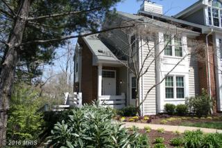 11208 Beaver Trail Ct, Herndon, VA 20191-4320