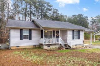 314 Indiana St, Lafayette, GA 30728-2510