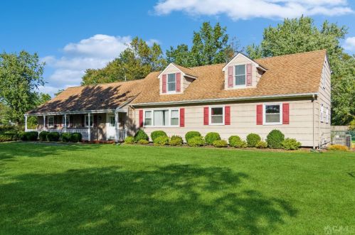 20 Spear St, Piscataway, NJ 08854-2313