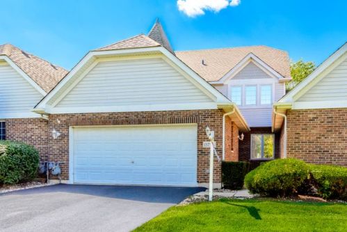 13756 Steeples Rd, Lemont, IL 60439-7323