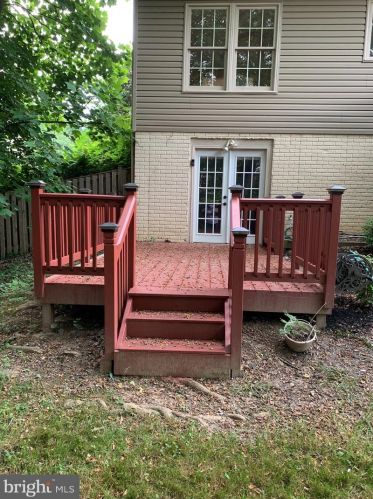 14539 Cutstone Way, Silver Spring MD  20905-7432 exterior