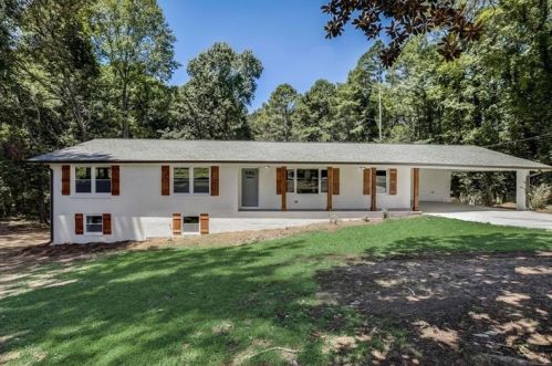 4313 Lunsford Dr, Ellenwood, GA 30294-2424