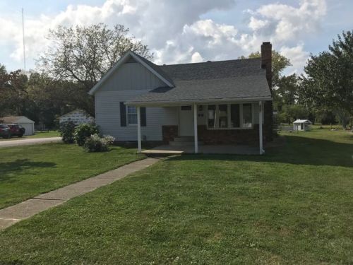 313 Main St, Riverton, IL 62561-6061