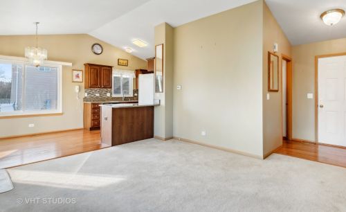 834 Tiffany Farms Rd, Antioch, IL 60002-1161