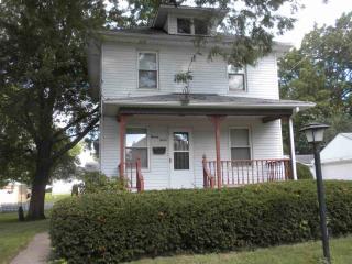2030 18th Street B, Moline, IL 61265-4833