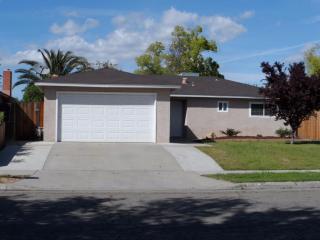 3340 Ashcroft Ave, Fresno, CA 93722-4103