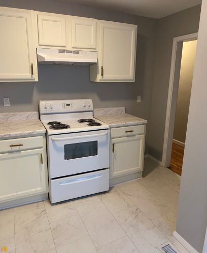 3615 Adkins Rd, Atlanta GA  30331-1407 exterior