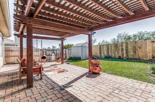 717 Kentucky Derby Ln, Fort Worth TX  76179-7317 exterior